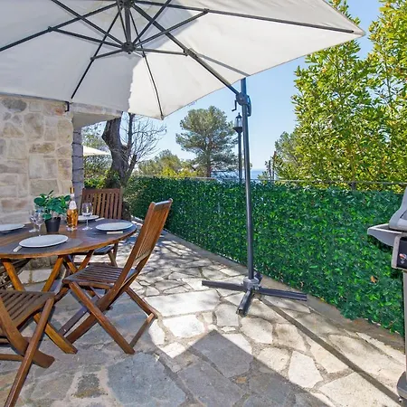 Appartement Avec Vue Dans Le Centre Du Vieux Village, Terrasse Et Parking Èze