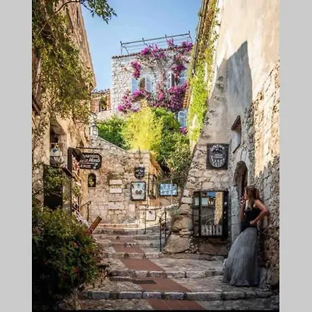 D Exception Avec Terrasse, Jacuzzi, Vue Mer, Parking, En Plein Coeur Du Village De Eze