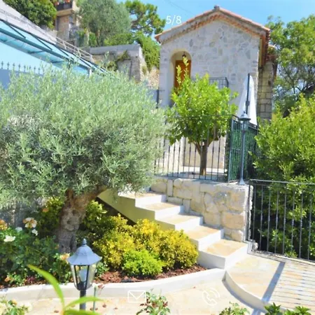 D Exception Avec Terrasse, Jacuzzi, Vue Mer, Parking, En Plein Coeur Du Village De *