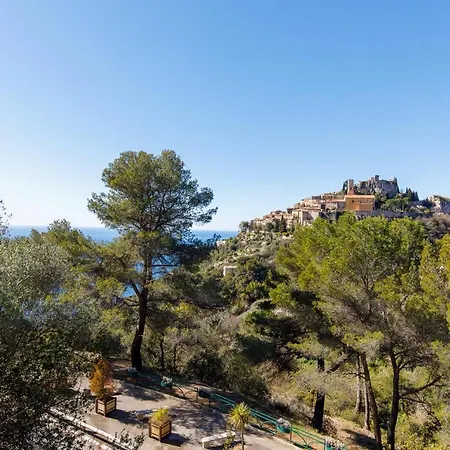 Appartamento D Exception Avec Terrasse, Jacuzzi, Vue Mer, Parking, En Plein Coeur Du Village De Èze