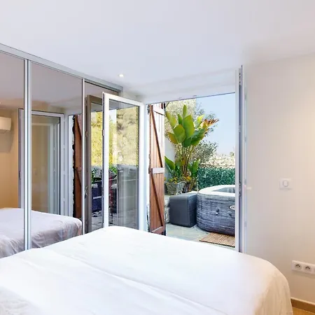 D Exception Avec Terrasse, Jacuzzi, Vue Mer, Parking, En Plein Coeur Du Village De